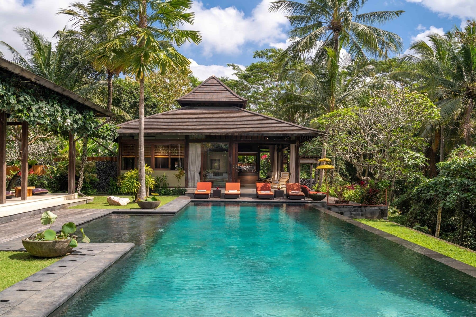 Villa Crystal Castle