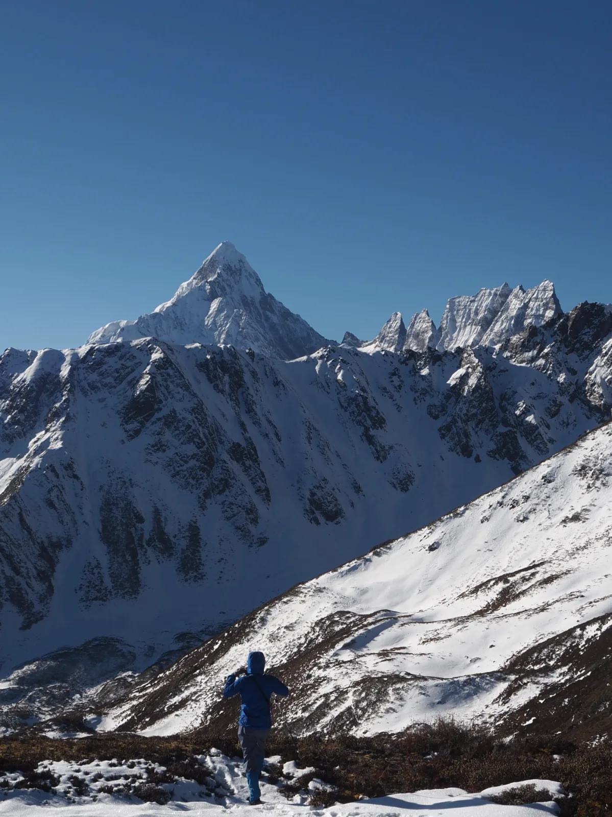 sacred snow mountain,kawagarbo