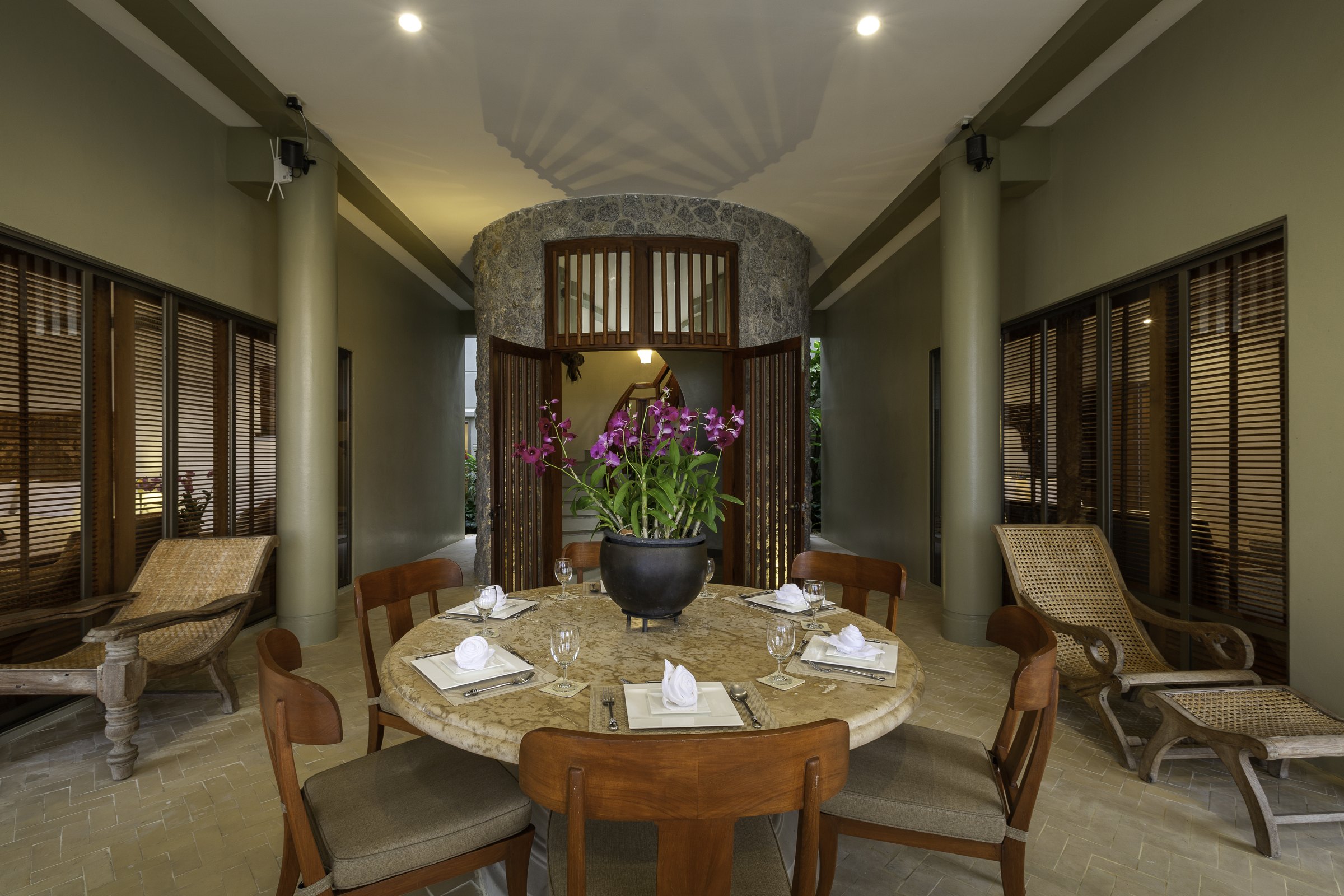 Private dining for your villa group