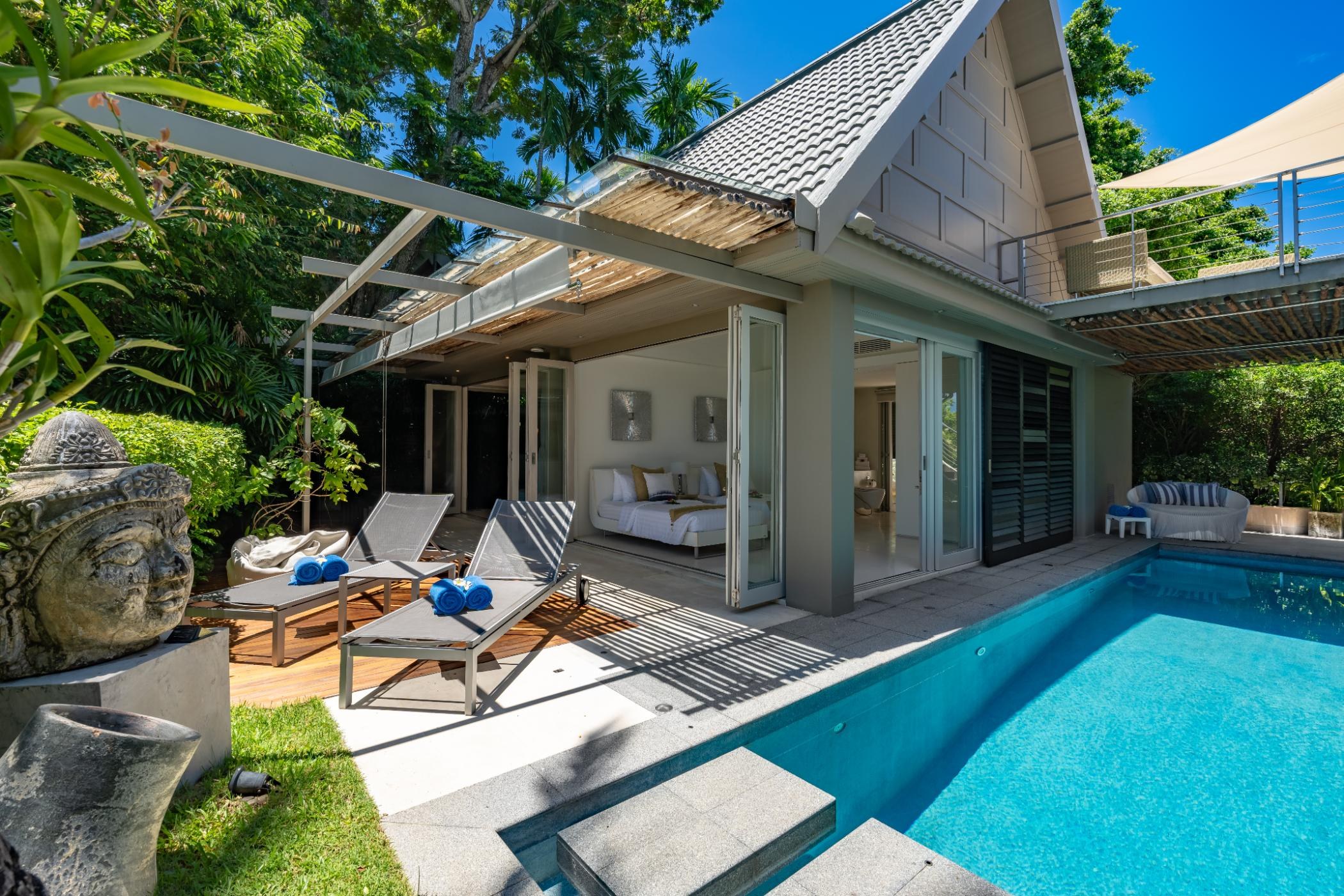 Private pool