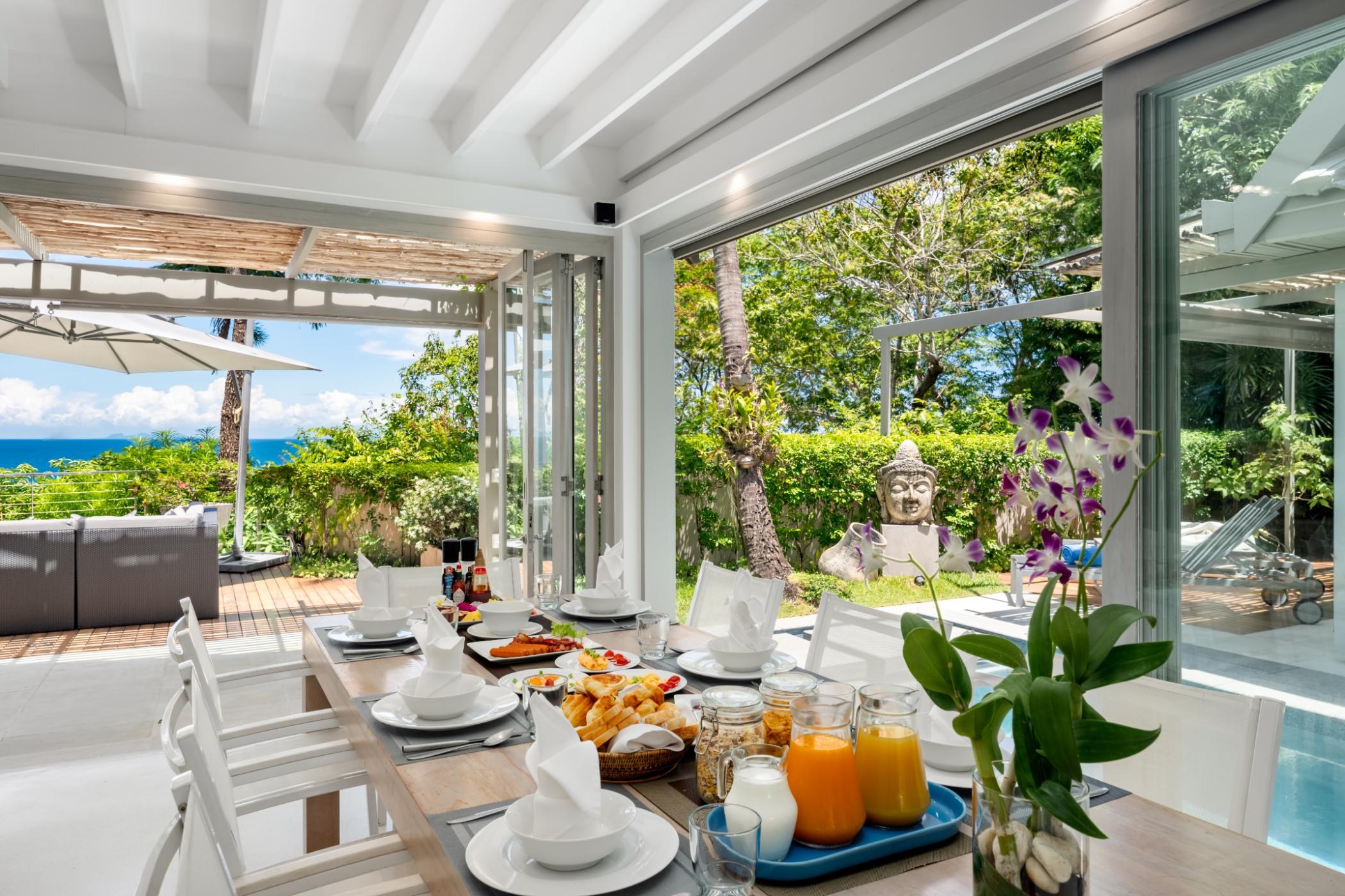 Private villa dining
